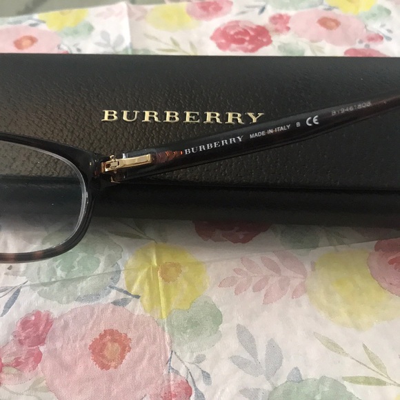 Burberry reading glasses. Comes with case. - Picture 5 of 7